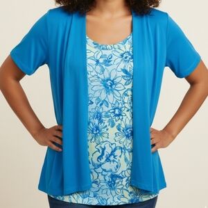 NWT White Stag Blue Floral Short Sleeve Top